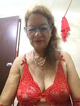 Snapshot of MaryeLunna chatting on 11-06-25, 07:04 MaryeLunna online show from 11-06-25, 07:04