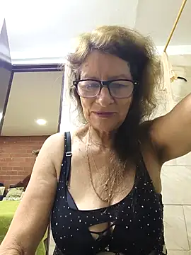 Snapshot of MaryeLunna chatting on 11-20-25, 11:32 MaryeLunna online show from 11-20-25, 11:32