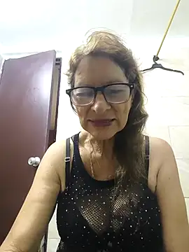 Snapshot of MaryeLunna chatting on 12-02-25, 11:48 MaryeLunna online show from 12-02-25, 11:48