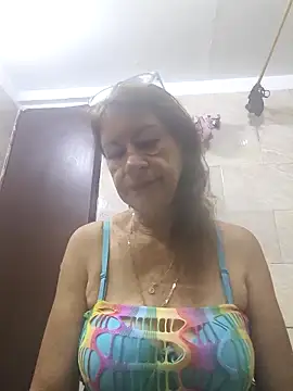 Snapshot of MaryeLunna chatting on 12-17-25, 10:54 MaryeLunna online show from 12-17-25, 10:54