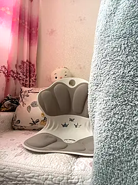 Snapshot of Alicia066 chatting on 12-02-25, 05:35 Alicia066 online show from 12-02-25, 05:35