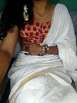 Snapshot of Tamilpallavi chatting on 11-07-25, 04:18 Tamilpallavi online show from 11-07-25, 04:18