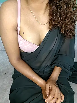 Snapshot of Tamilpallavi chatting on 02-23-26, 03:04 Tamilpallavi online show from 02-23-26, 03:04