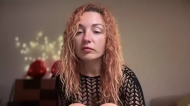 Reddgiirl online show from 01-18-26, 05:39