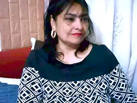 Snapshot of Indiansweetness77 chatting on 07-03-26, 04:52 Indiansweetness77 online show from 07-03-26, 04:52