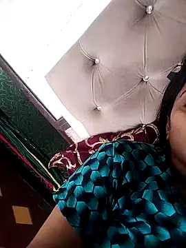 Soniya Roy online show from 04-28-26, 07:13
