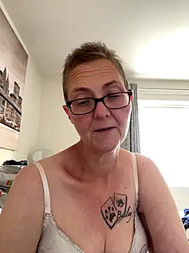 Curvy-Jinx online show from 09-15-25, 07:19