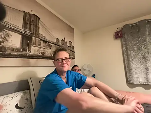 Snapshot of Curvy-Jinx chatting on 03-05-26, 09:44 Curvy-Jinx online show from 03-05-26, 09:44