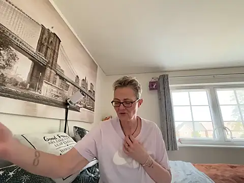 Curvy-Jinx online show from 04-29-26, 12:31