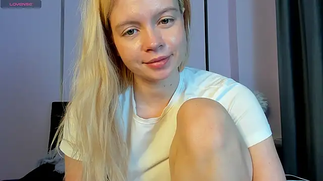 AlisaGoldie online show from 09-28-25, 05:29