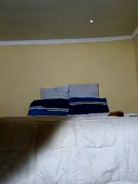 Snapshot of BellsStyles chatting on 10-11-25, 07:12 BellsStyles online show from 10-11-25, 07:12