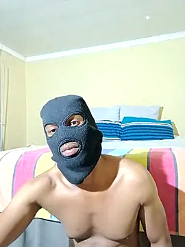 Snapshot of BellsStyles chatting on 10-15-25, 03:28 BellsStyles online show from 10-15-25, 03:28