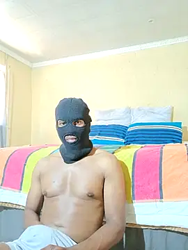 Snapshot of BellsStyles chatting on 10-17-25, 09:23 BellsStyles online show from 10-17-25, 09:23