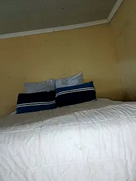 Snapshot of BellsStyles chatting on 10-31-25, 05:19 BellsStyles online show from 10-31-25, 05:19