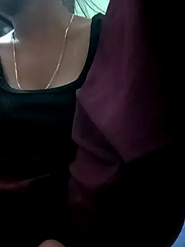 Snapshot of sakshi5533 chatting on 09-14-25, 05:45 sakshi5533 online show from 09-14-25, 05:45