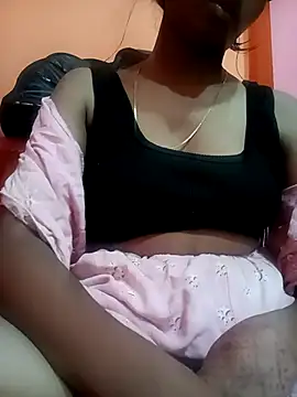 Snapshot of sakshi5533 chatting on 09-15-25, 07:52 sakshi5533 online show from 09-15-25, 07:52