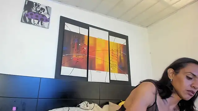 MeganRhyder online show from 06-12-26, 06:51