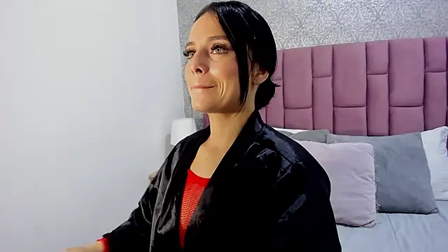 Snapshot of MartinaRizzi chatting on 11-28-25, 03:31 MartinaRizzi online show from 11-28-25, 03:31