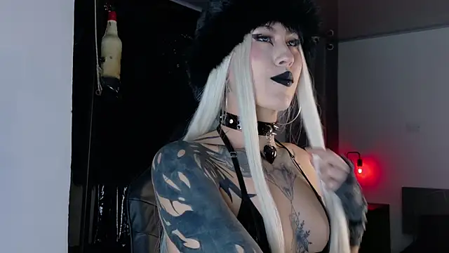 Snapshot of Angelabl0odborne chatting on 09-29-25, 11:09 Angelabl0odborne online show from 09-29-25, 11:09