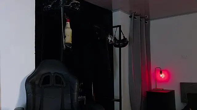 Snapshot of Angelabl0odborne chatting on 10-04-25, 09:46 Angelabl0odborne online show from 10-04-25, 09:46