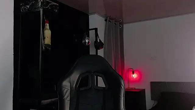 Snapshot of Angelabl0odborne chatting on 10-10-25, 07:35 Angelabl0odborne online show from 10-10-25, 07:35