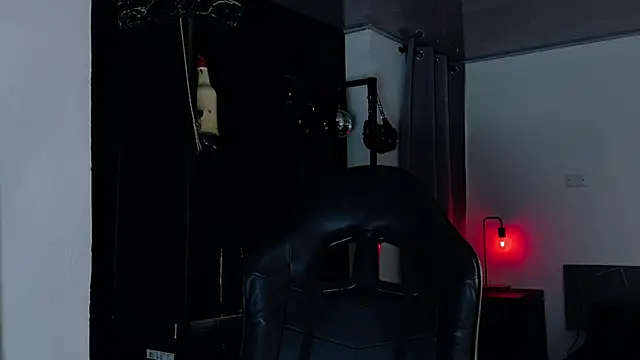 Snapshot of Angelabl0odborne chatting on 10-19-25, 07:58 Angelabl0odborne online show from 10-19-25, 07:58