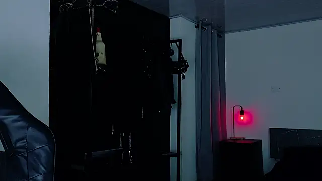 Snapshot of Angelabl0odborne chatting on 02-11-26, 05:29 Angelabl0odborne online show from 02-11-26, 05:29