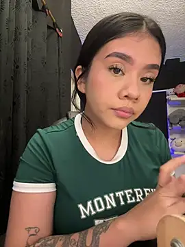 Snapshot of alhaana_ chatting on 07-18-26, 10:35 alhaana online show from 07-18-26, 10:35