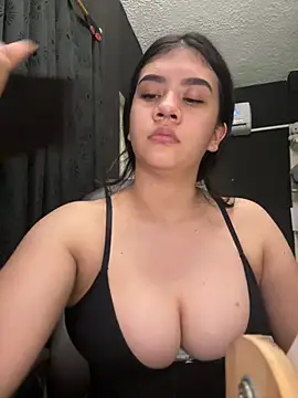 Snapshot of alhaana_ chatting on 07-27-26, 11:01 alhaana online show from 07-27-26, 11:01