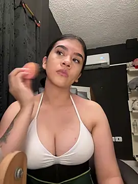 Snapshot of alhaana_ chatting on 07-31-26, 11:37 alhaana online show from 07-31-26, 11:37