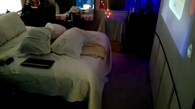 Luv2SuckBWC92 online show from 10-16-25, 02:07