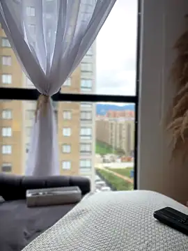 Sofi Leal online show from 11-19-25, 12:16