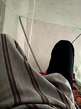 Snapshot of monubigcoock chatting on 10-13-25, 03:39 monubigcoock online show from 10-13-25, 03:39