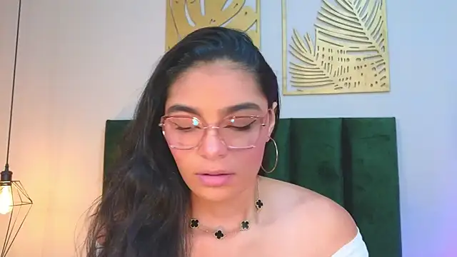 LunaAspen  online show from 04-29-26, 06:14