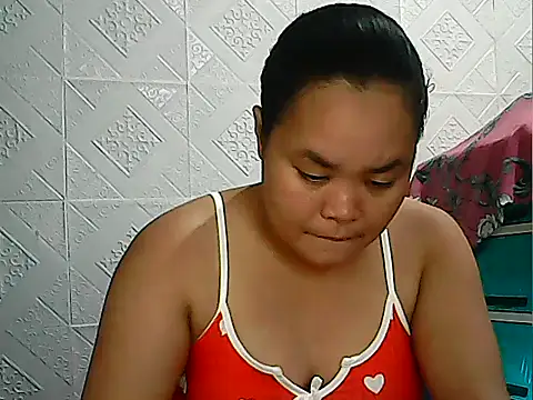 CreamyPussy4uxx online show from 05-07-26, 01:16