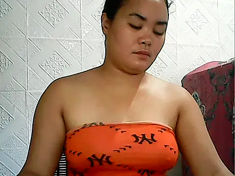 CreamyPussy4uxx online show from 05-27-26, 02:08