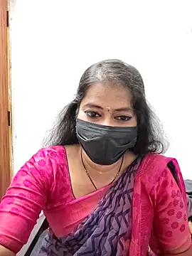 Snapshot of tamil_Sigappu_Roja chatting on 06-26-26, 12:37 tamil Sigappu Roja online show from 06-26-26, 12:37