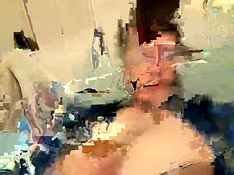 Snapshot of Hungboxer69 chatting on 10-05-25, 12:36 Hungboxer69 online show from 10-05-25, 12:36