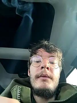 Snapshot of Hungboxer69 chatting on 10-13-25, 12:32 Hungboxer69 online show from 10-13-25, 12:32