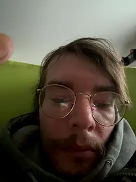 Snapshot of Hungboxer69 chatting on 10-24-25, 12:08 Hungboxer69 online show from 10-24-25, 12:08