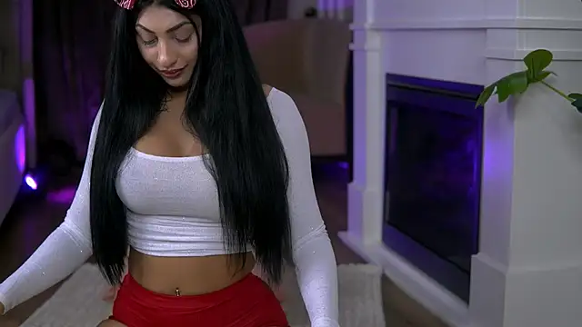 EmaHallee online show from 03-09-26, 02:59