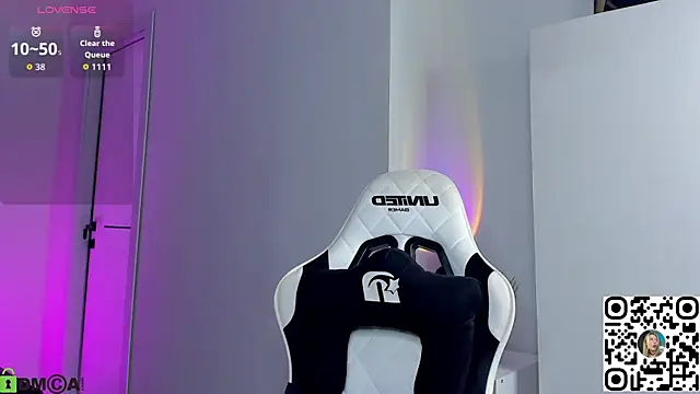 Snapshot of Margo-pvt chatting on 02-17-26, 12:07 Margo-pvt online show from 02-17-26, 12:07