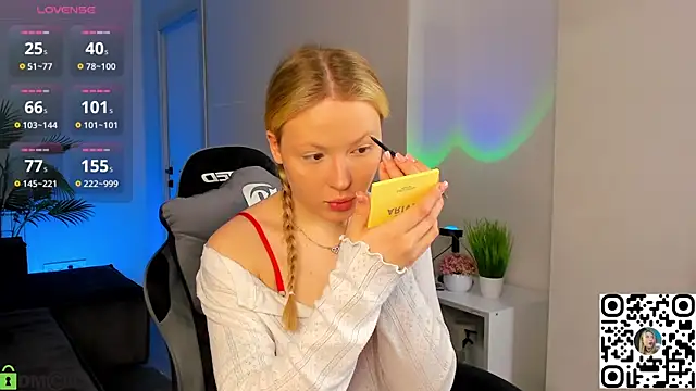 Snapshot of Margo-pvt chatting on 03-04-26, 11:55 Margo-pvt online show from 03-04-26, 11:55