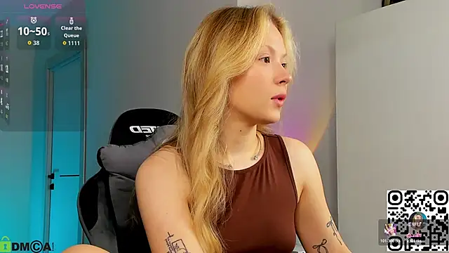 Snapshot of Margo-pvt chatting on 03-08-26, 11:52 Margo-pvt online show from 03-08-26, 11:52