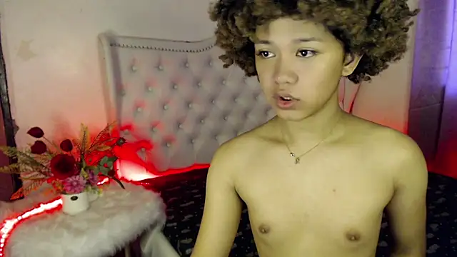 9INCHESHARDCOCK online show from 10-04-25, 04:43