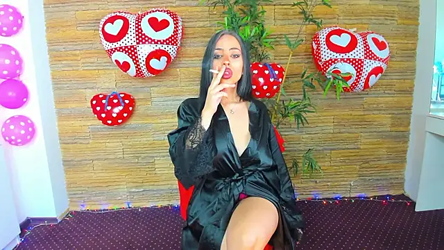 Cupcake Izzy online show from 02-18-26, 05:36