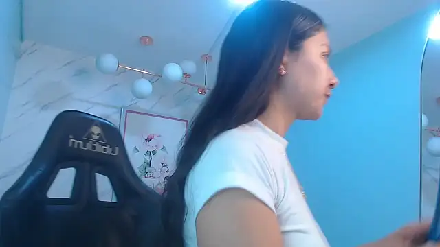 victoria hernandez t  online show from 04-10-26, 01:05