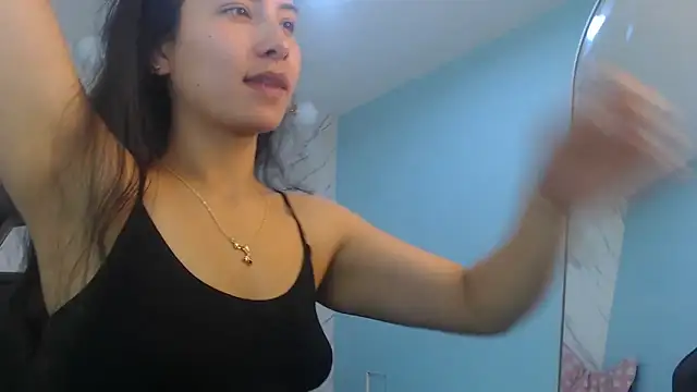 victoria hernandez t  online show from 04-13-26, 01:05