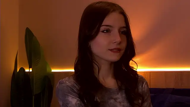 Snapshot of Angel__Rosse chatting on 10-13-25, 03:01 Angel Rosse online show from 10-13-25, 03:01