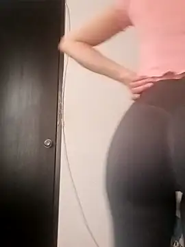 Snapshot of Dana_Rise chatting on 02-12-26, 01:06 Dana Rise online show from 02-12-26, 01:06